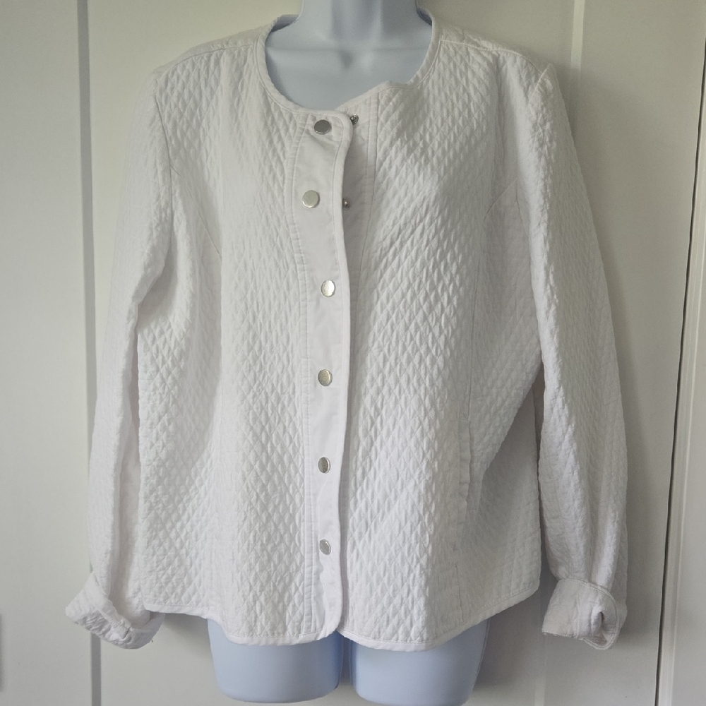 Isaac Mizrahi White Quilted Jacket